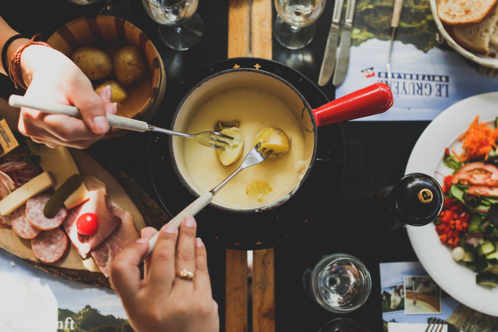 Restaurant
Spécialités Savoyarde
Fondue